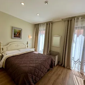 Hostal Toledo Guest house